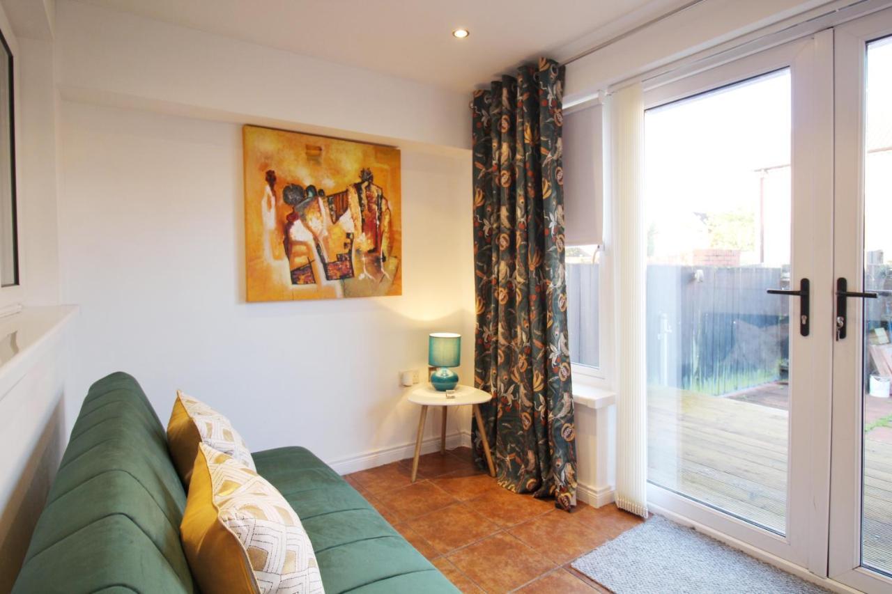 Anjore House - Modern Serviced Apartment In Belfast Eksteriør billede